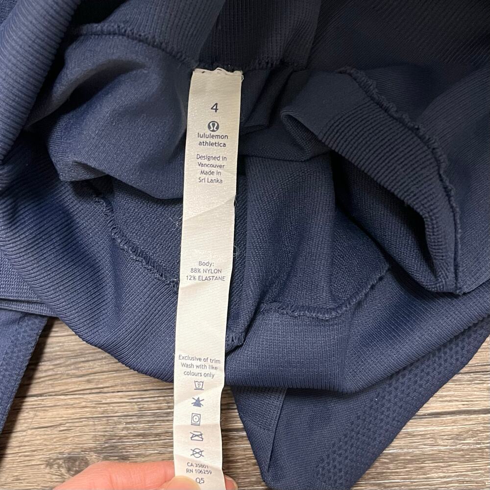 Lululemon Zone In Tight Navy Blue Sz 4 High Rise Leggings 27” Active Compression - Picture 8 of 13